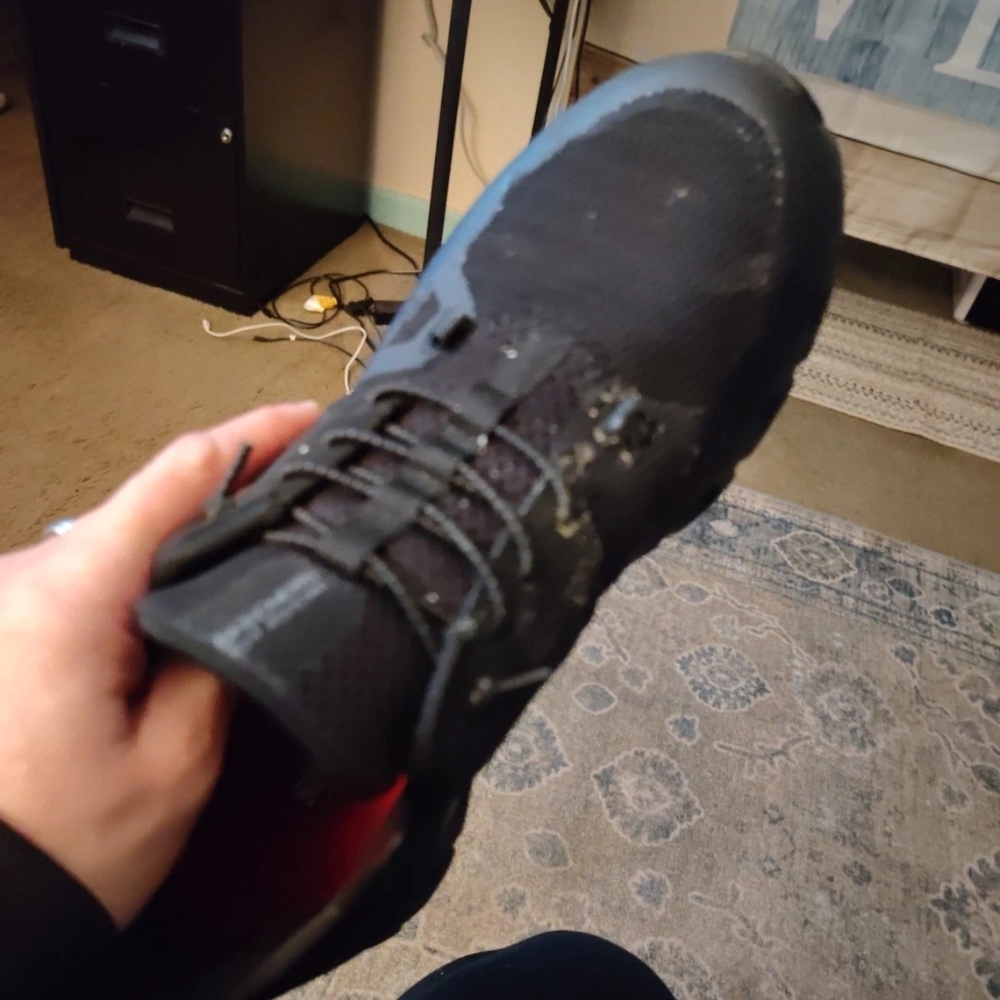 Woman's Black Athletic Shoes Work Non Slip Shoes